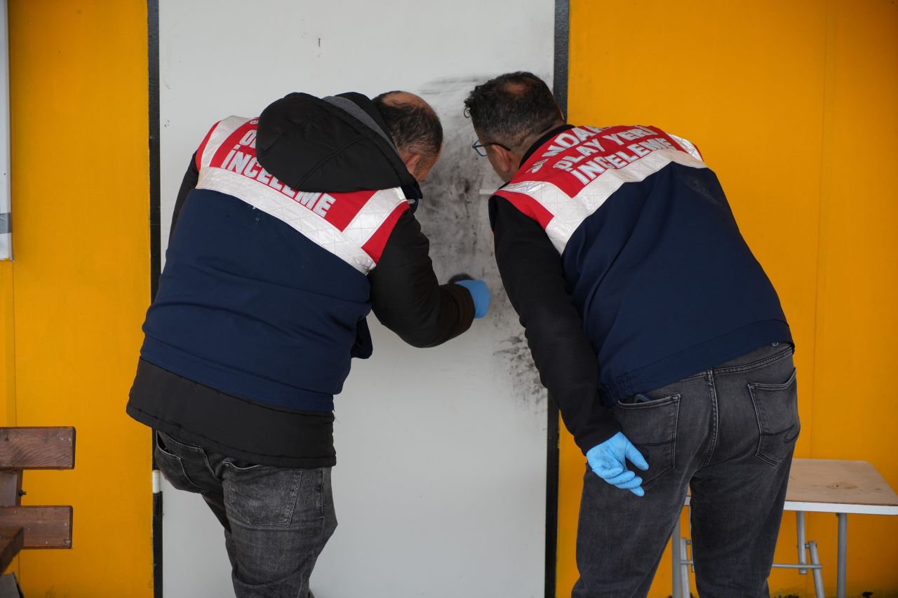 Bahçesine dadanan hırsıza iş teklifinde bulundu! 'Evladım pişman ol gel! - 1. Resim