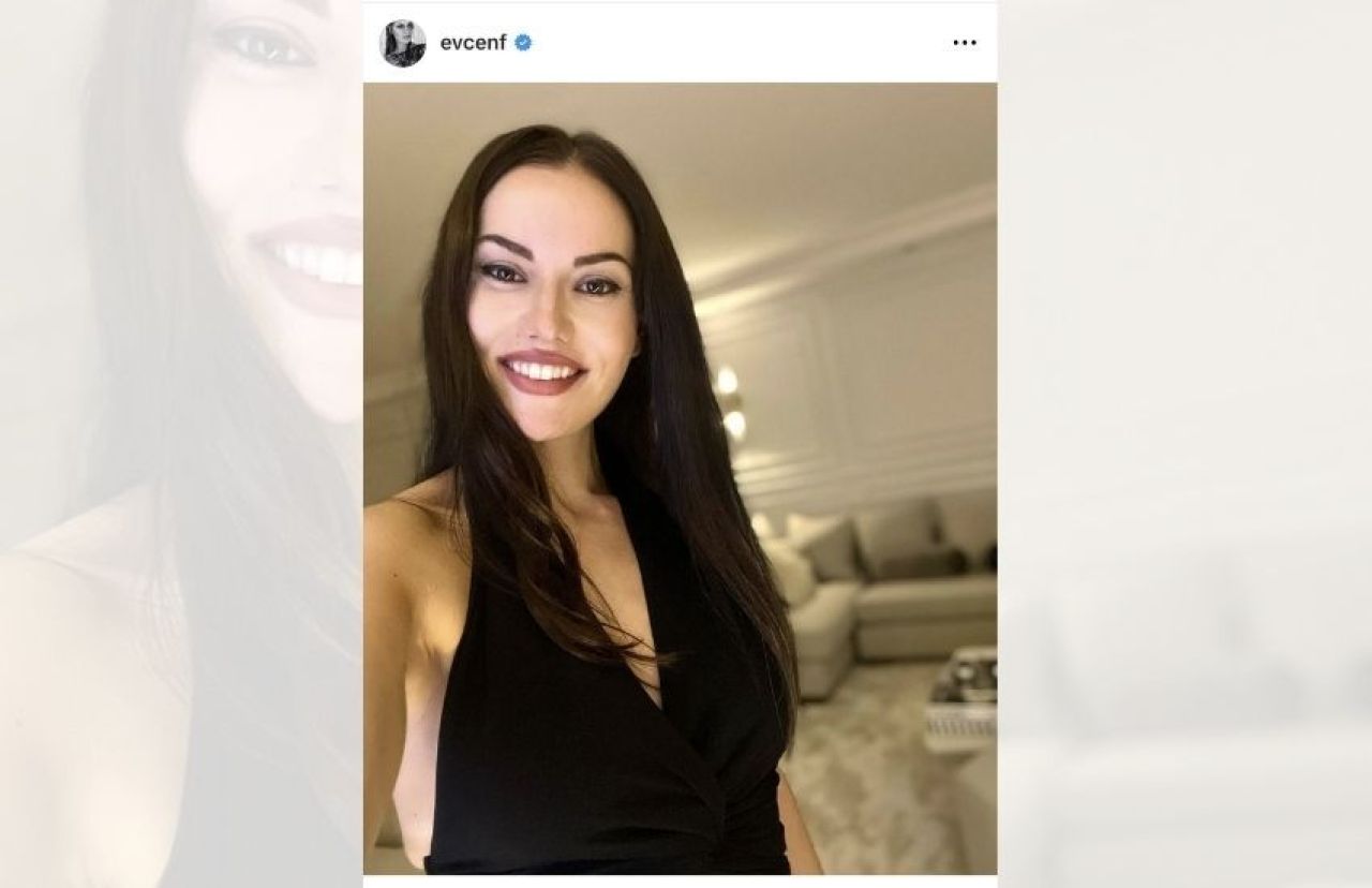 Fahriye Evcen salon takımını yeniledi! Verdiği pozlarla sosyal medyanın diline düştü - 2. Resim