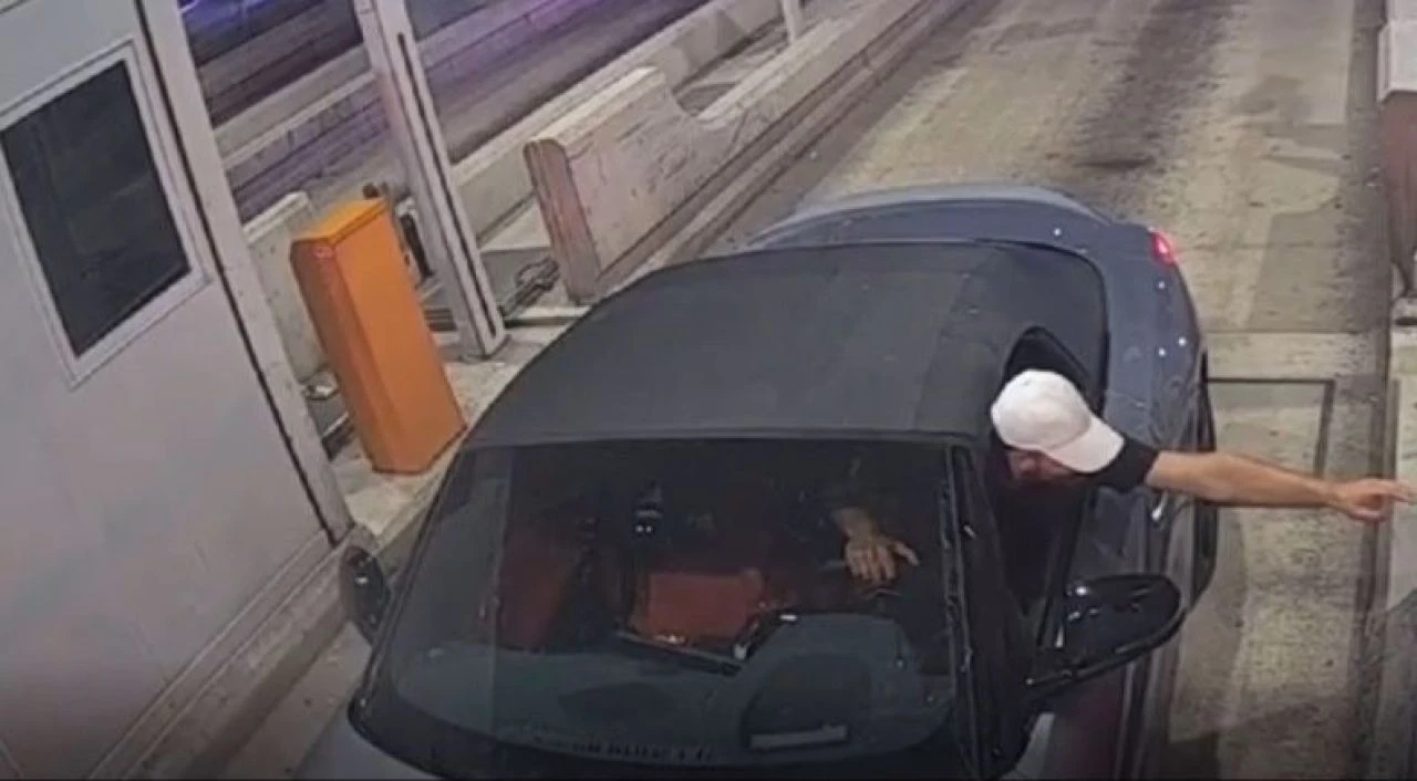 Araba çalıp yapıp fidye istediler! Polisler hırsızlara göz açtırmadı - 1. Resim