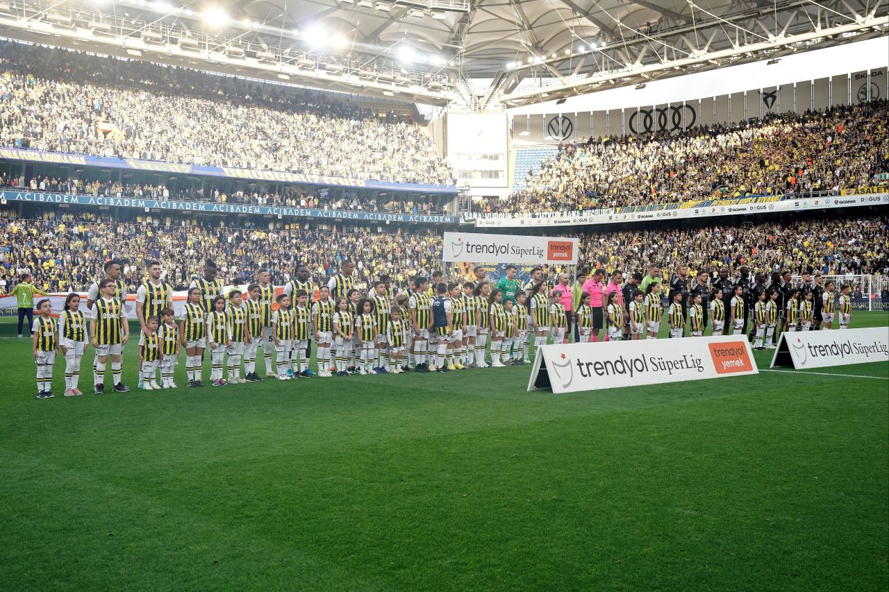 Beşiktaş-Fenerbahçe derbisinde dev rakam: 13 milyar TL’lik derbi! - 1. Resim