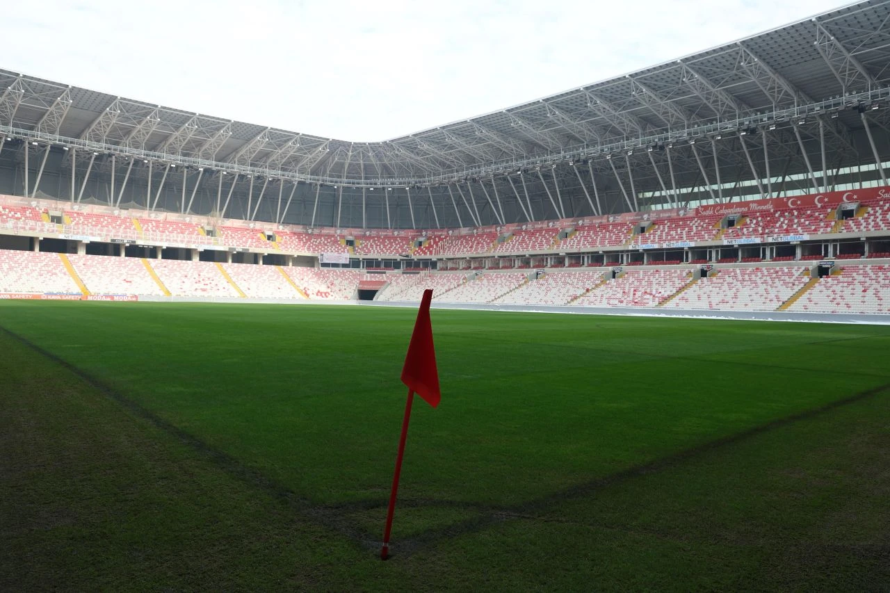 Galatasaray maçı öncesi tartışılmıştı! Sivas 4 Eylül Stadı, alttan ısıtma ile hazır