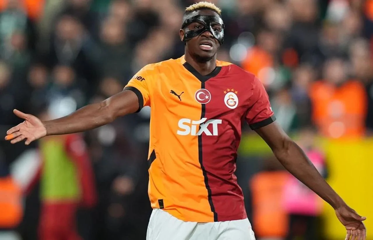 Galatasaray'da Osimhen endişesi! Dev bir talip çıktı, devre arası elden kaçabilir! - 2. Resim