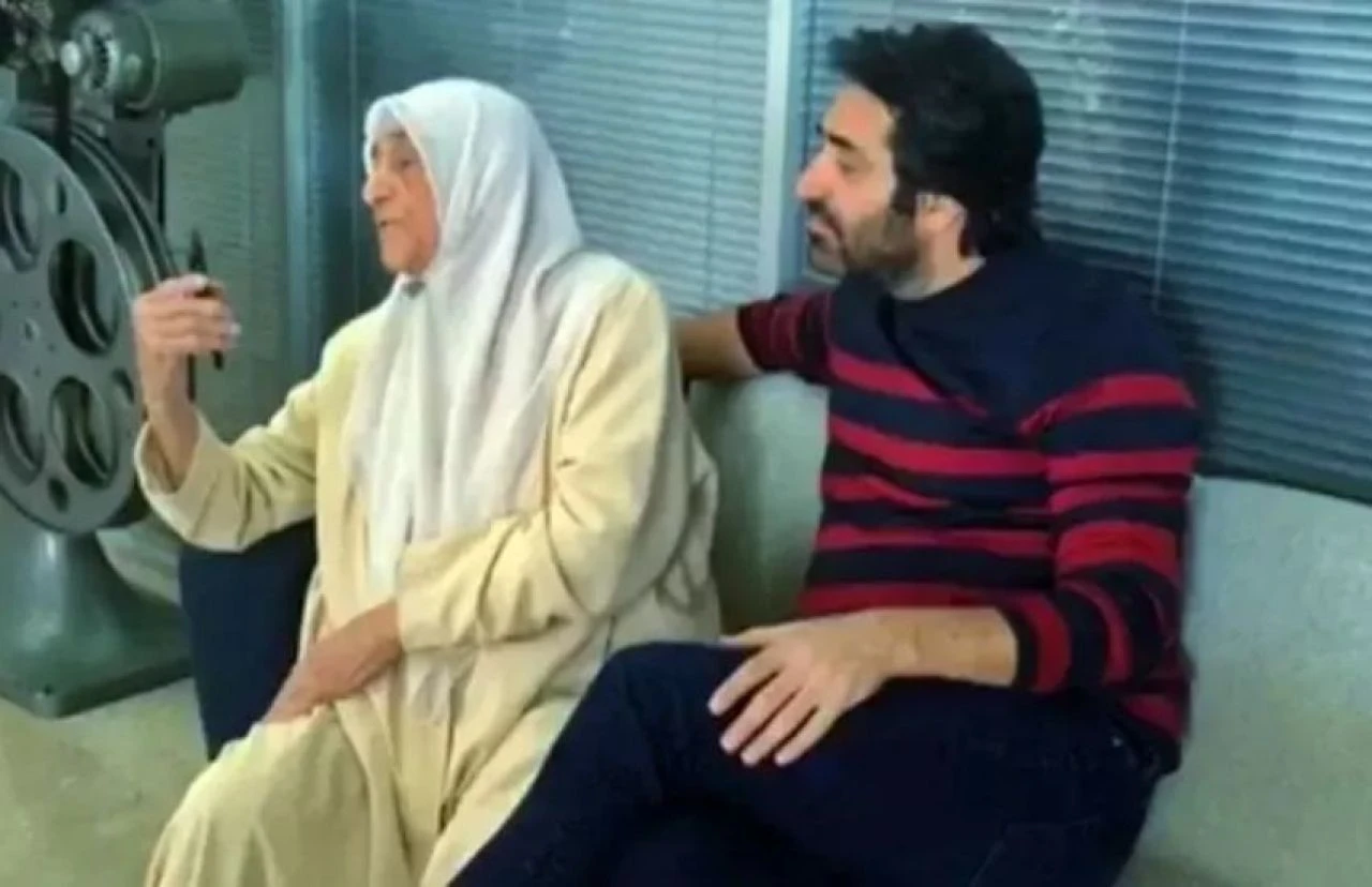 Mahsun Kırmızıgül'ün acı günü! Annesi Faike Bezencir hayatını kaybetti - 1. Resim