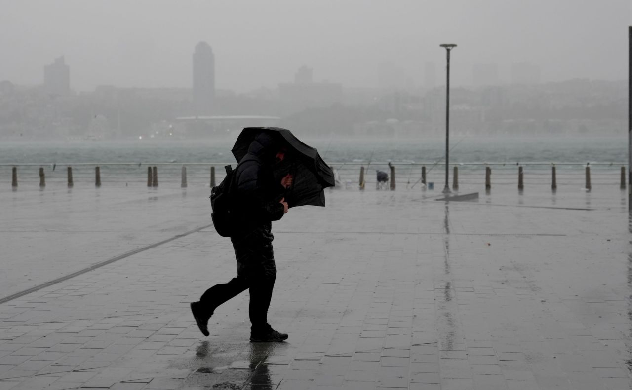 Meteoroloji uyardı: Ülkenin yarısını etkisi altına alacak! Hafta sonu hava durumu nasıl olacak? - 1. Resim