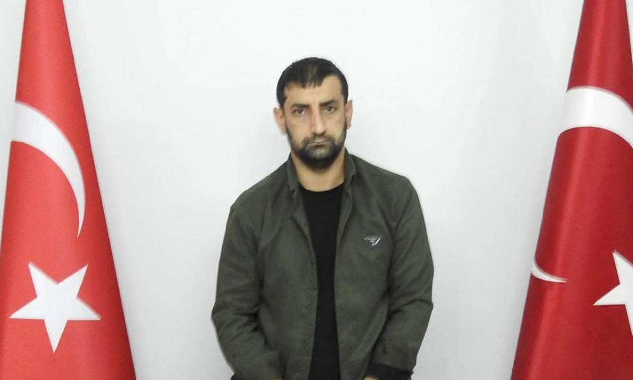 Son dakika | MİT'ten PKK'ya operasyon! Sözde sorumlulardan Serhat Özmen yakalandı - 1. Resim