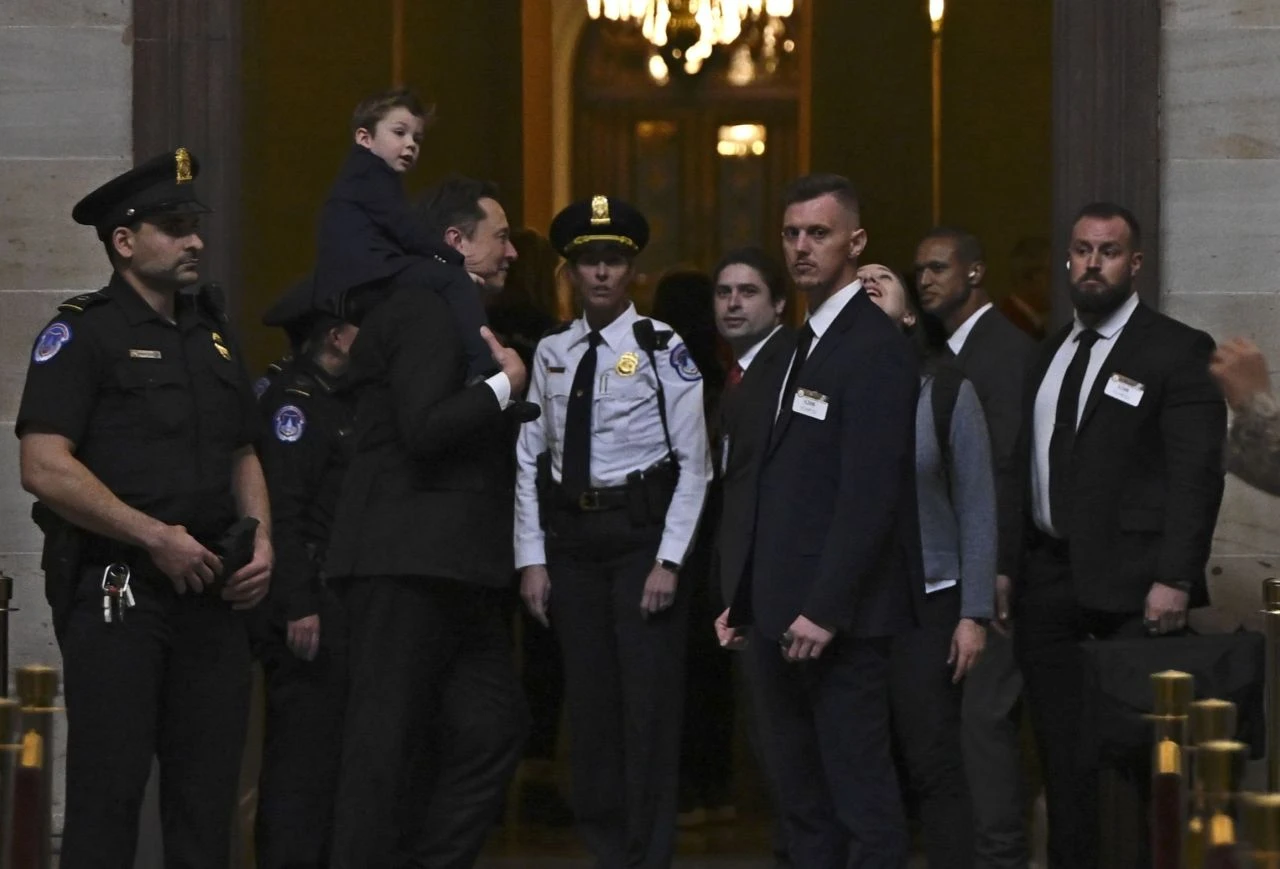 Trump, Elon Musk'ı görüşmeye gönderdi: Son tarihi verip tehdit etmişti