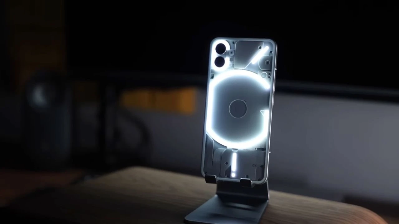 Akıllı telefon devi, Türkiye'ye geliyor: Nothing, Tuzla'da üretim tesisi kuracak