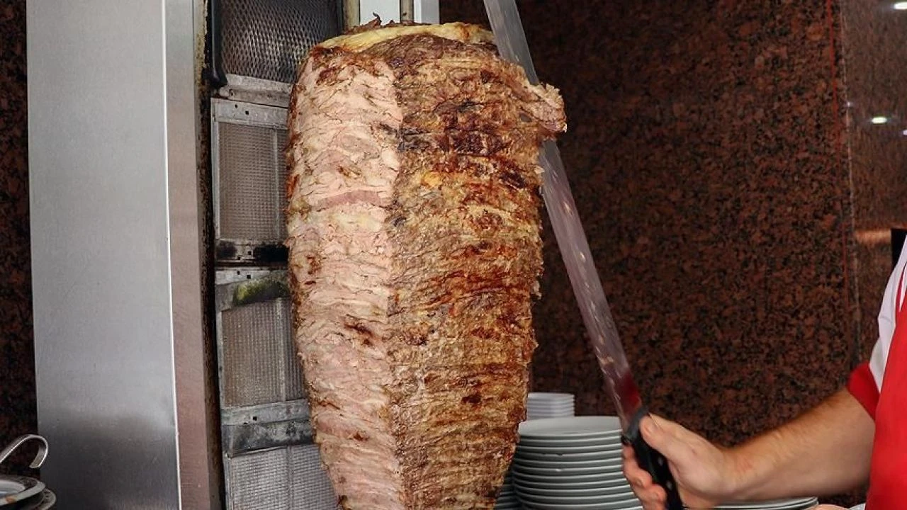 Gıda skandalı döner ve köfteye uzandı! Mide bulandıran ifşa listesine yenileri eklendi - 1. Resim
