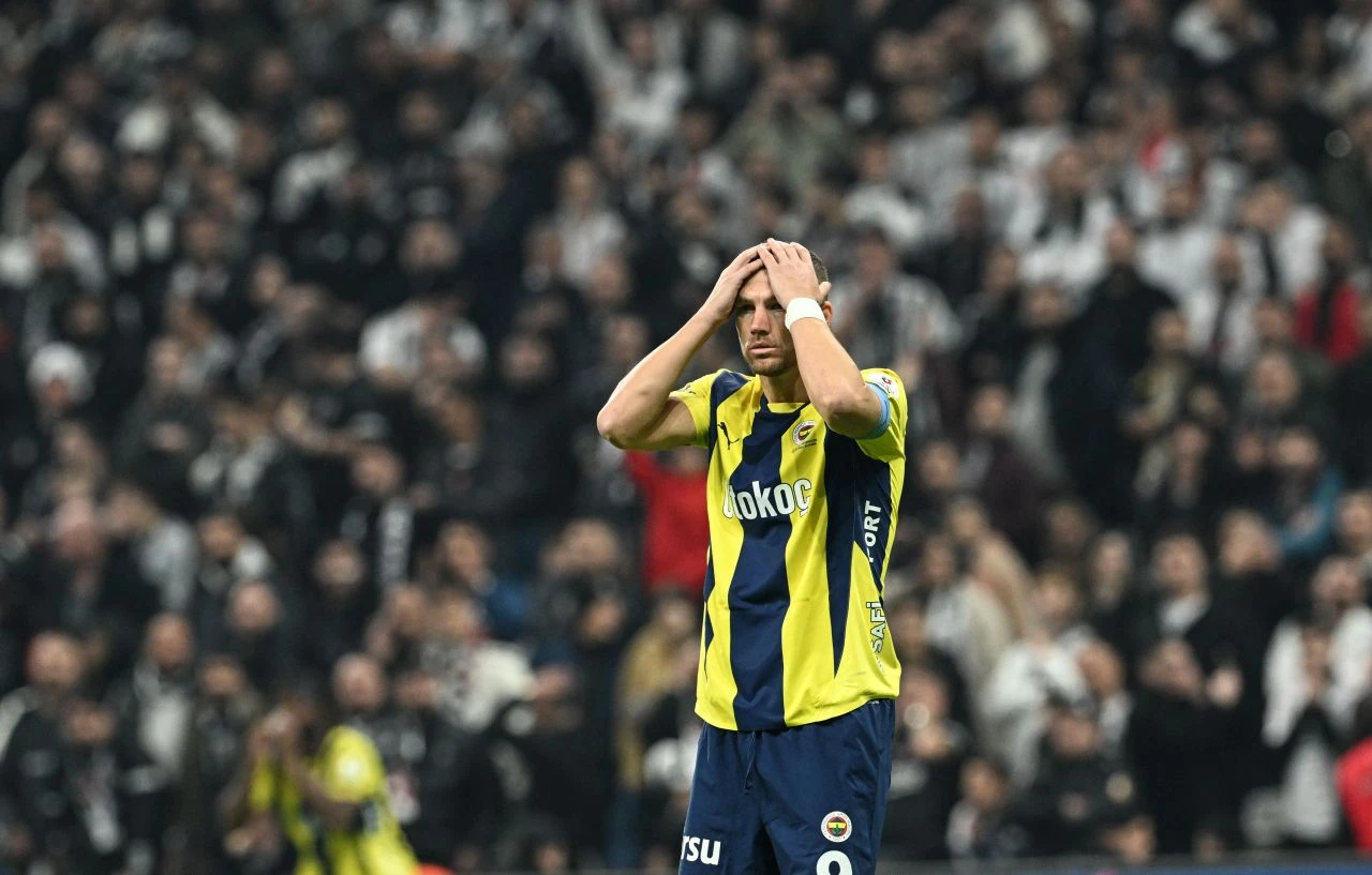 Jose Mourinho'dan derbi mağlubiyeti sonrasında şampiyonluk açıklaması! - 1. Resim