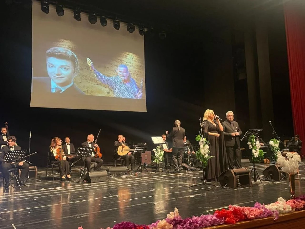Zeki Müren unutulmadı: Solo ve koro halinde seslendirildi! - 2. Resim