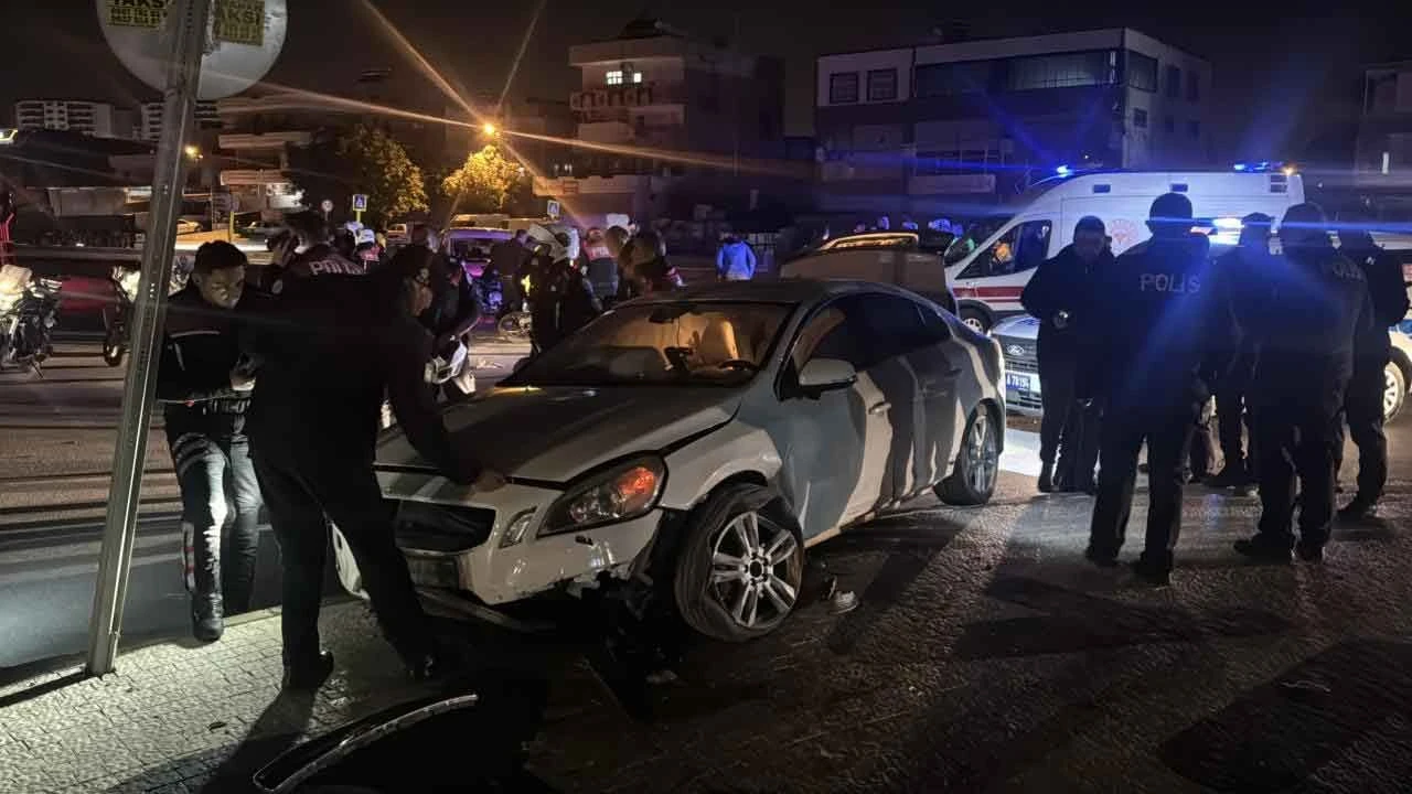 Adana'da kovalamaca sırasında 2 polis yaralandı