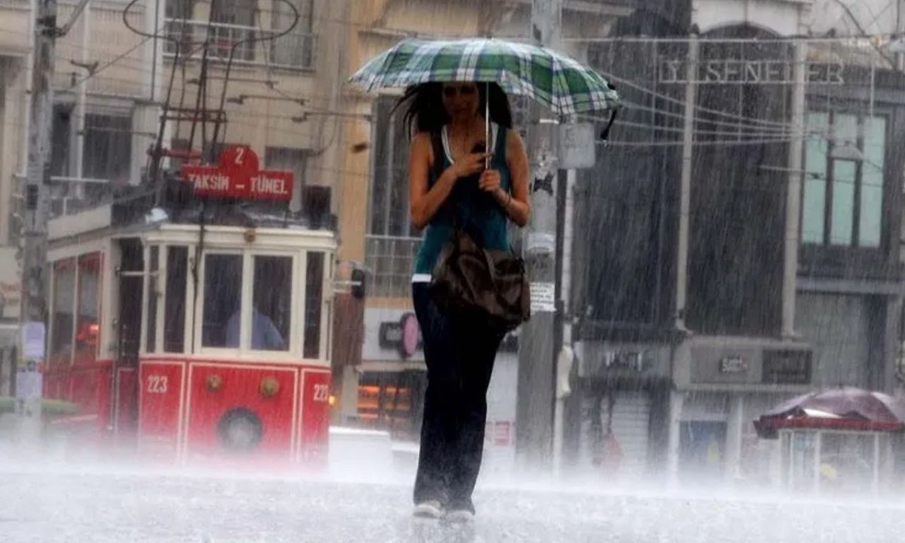 İstanbul'u şiddetli sağanak vuracak! Meteoroloji ve AKOM'dan peş peşe uyarılar - 2. Resim