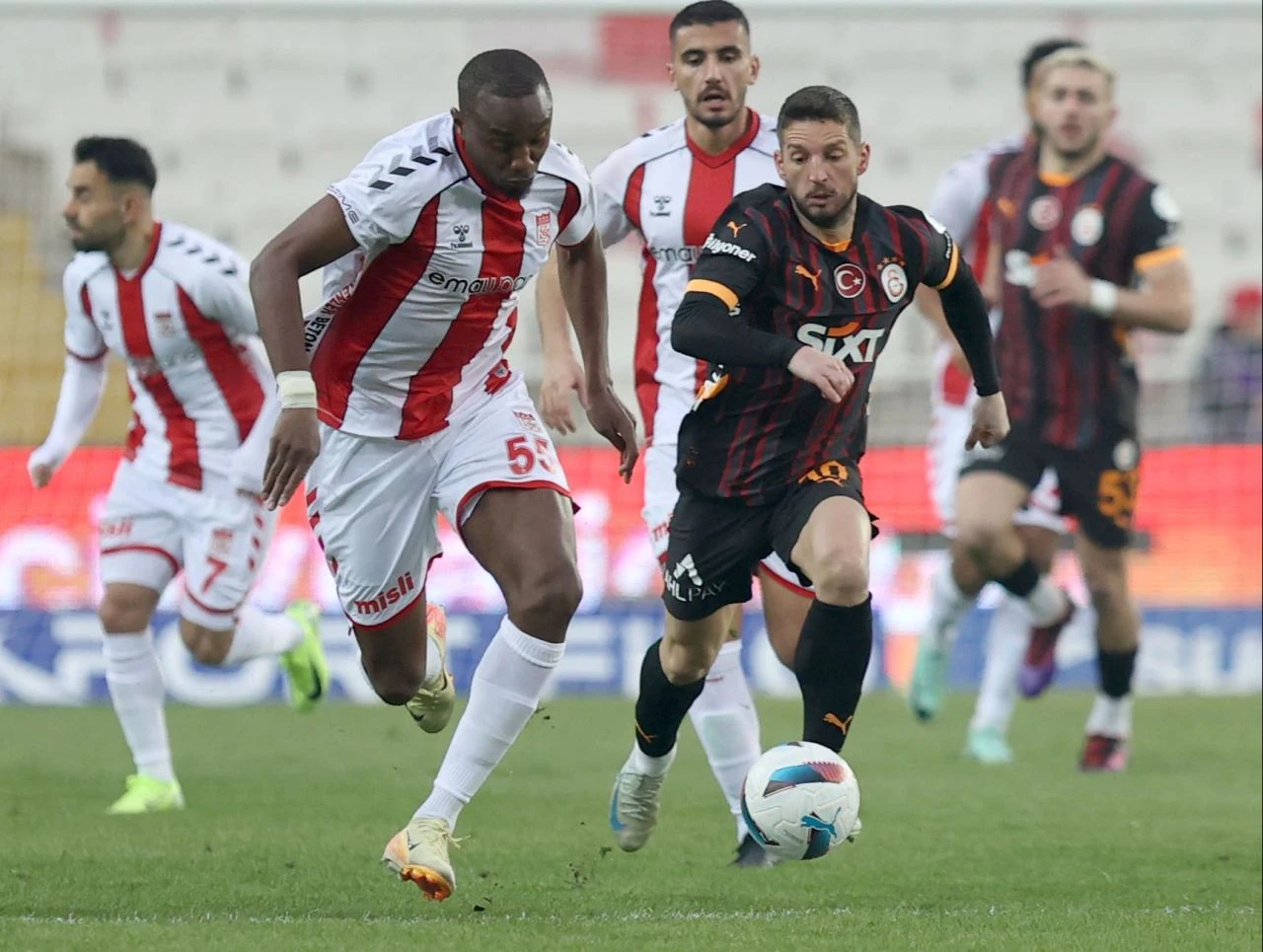 Sivasspor lider Galatasaray'ı ağılıyor (CANLI ANLATIM) - 4. Resim