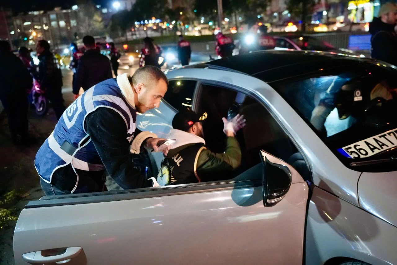 Esenyurt'tan sonra sıra Sultangazi'de: Yeni Emniyet Müdürü Selami Yıldız denetimde