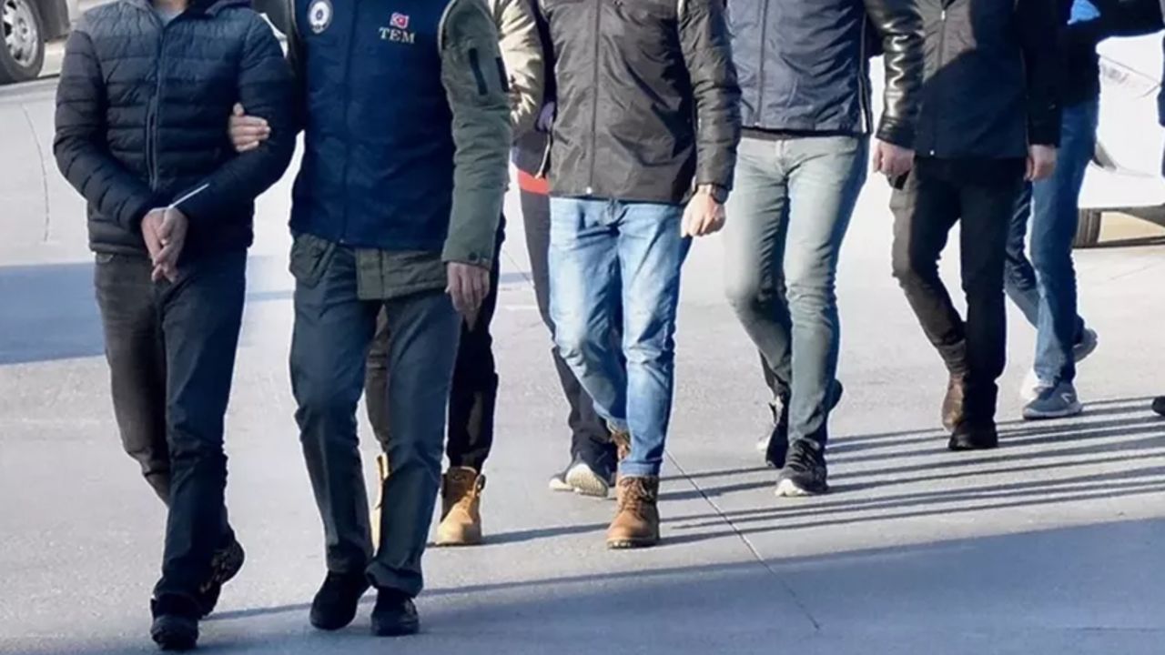 Ankara merkezli 7 ilde FETÖ operasyonu! 21 kişi hakkında gözaltı kararı