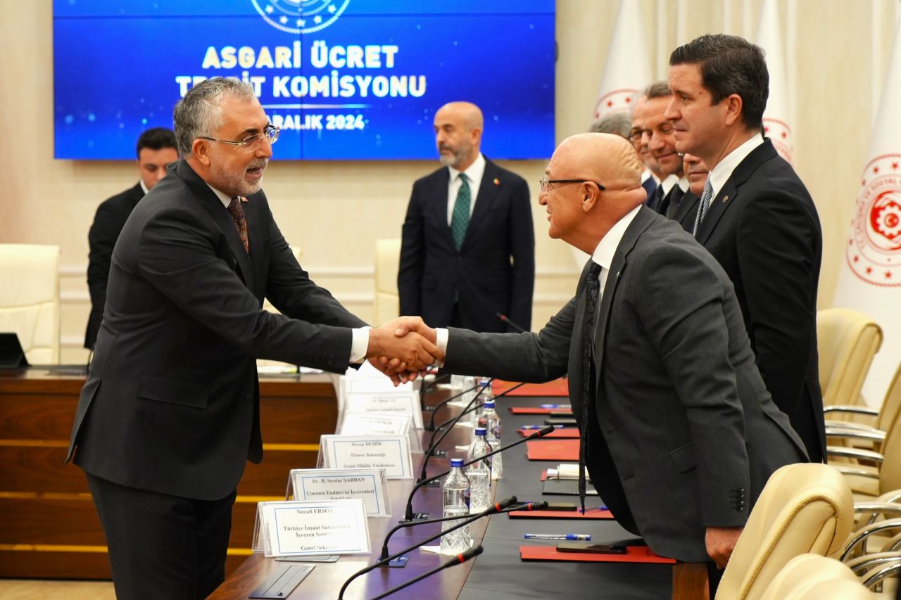 Asgari ücret 2. toplantısı ne zaman? Asgari ücret açıklaması ve asgari ücret zammı merak ediliyor - 1. Resim