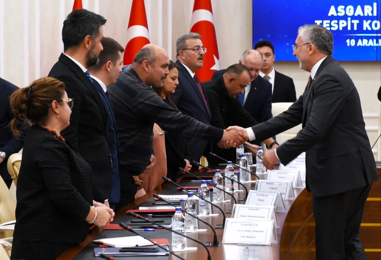 Asgari ücret zam pazarlıklarında ilk toplantı sona erdi! İkinci toplantı tarihi belli oldu - 1. Resim