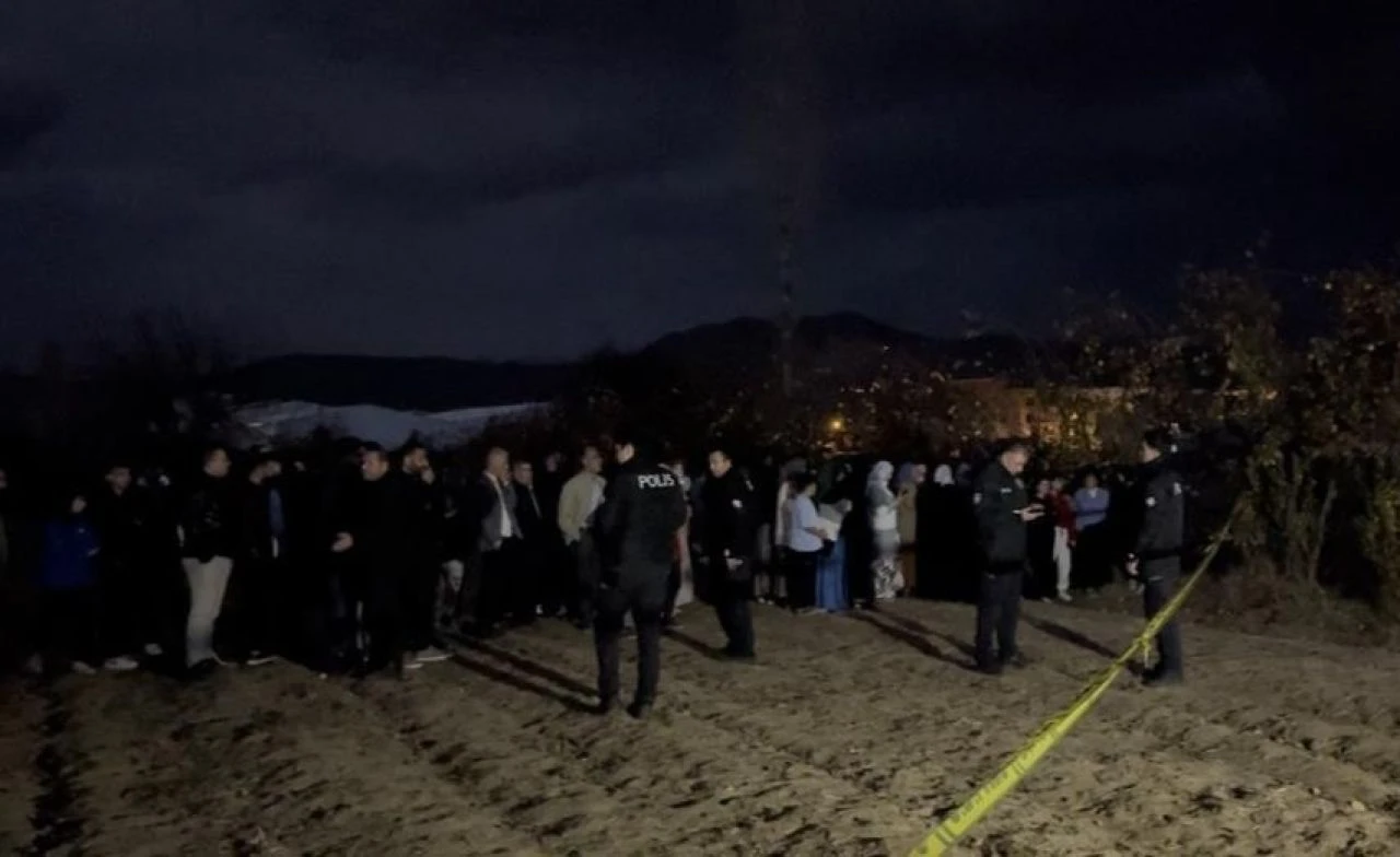 Boşanma davası açan eşini öldürüp intihar etti! Evlilik yıldönümleri ölüm yıldönümleri oldu  - 2. Resim