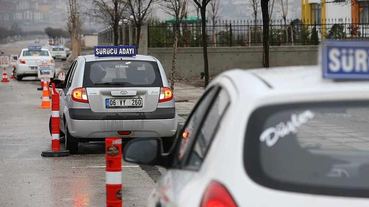 Ehliyette yeni dönem! Resmi Gazete'de yayımlandı: Yaş sınırı değişti - 4. Resim