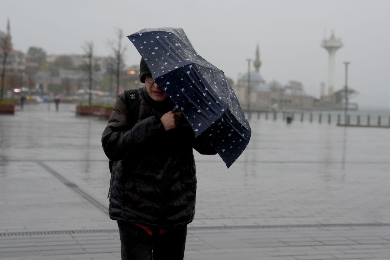 Meteoroloji uzmanı uyardı, yarından itibaren başlıyor: Hava sıcaklıkları çakılacak! İstanbul kilitlendi - 3. Resim