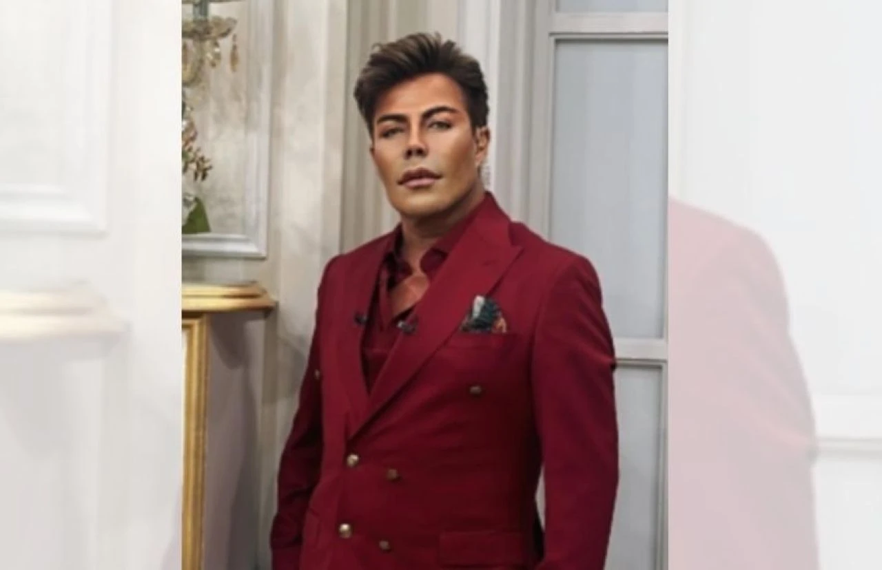 Fatih Ürek photoshop'u abarttı! Takipçileri tanımakta zorlandı