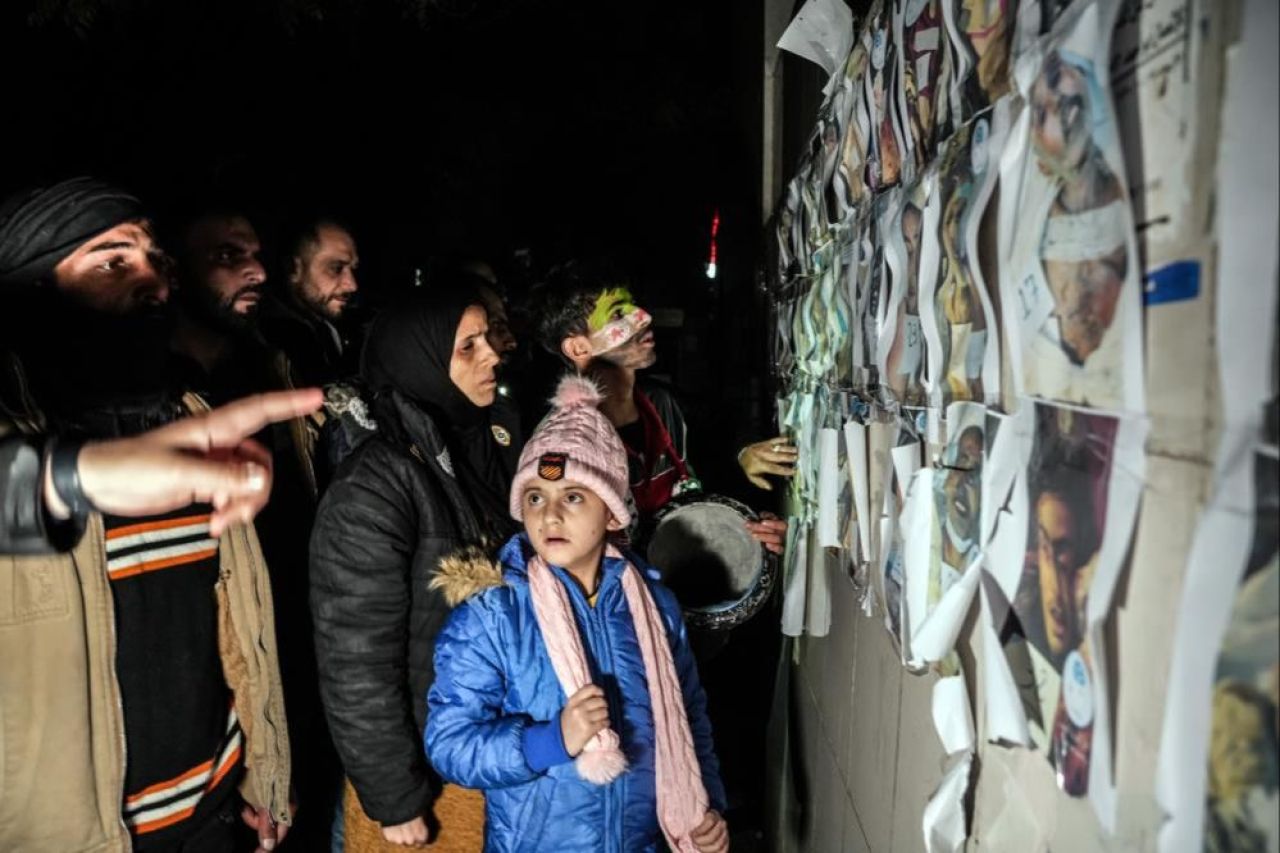 Suriye'de yeraltı hapishanelerinde işkenceyle öldürülenlerin cesetleri! Dehşete düşüren görüntüler - 7. Resim