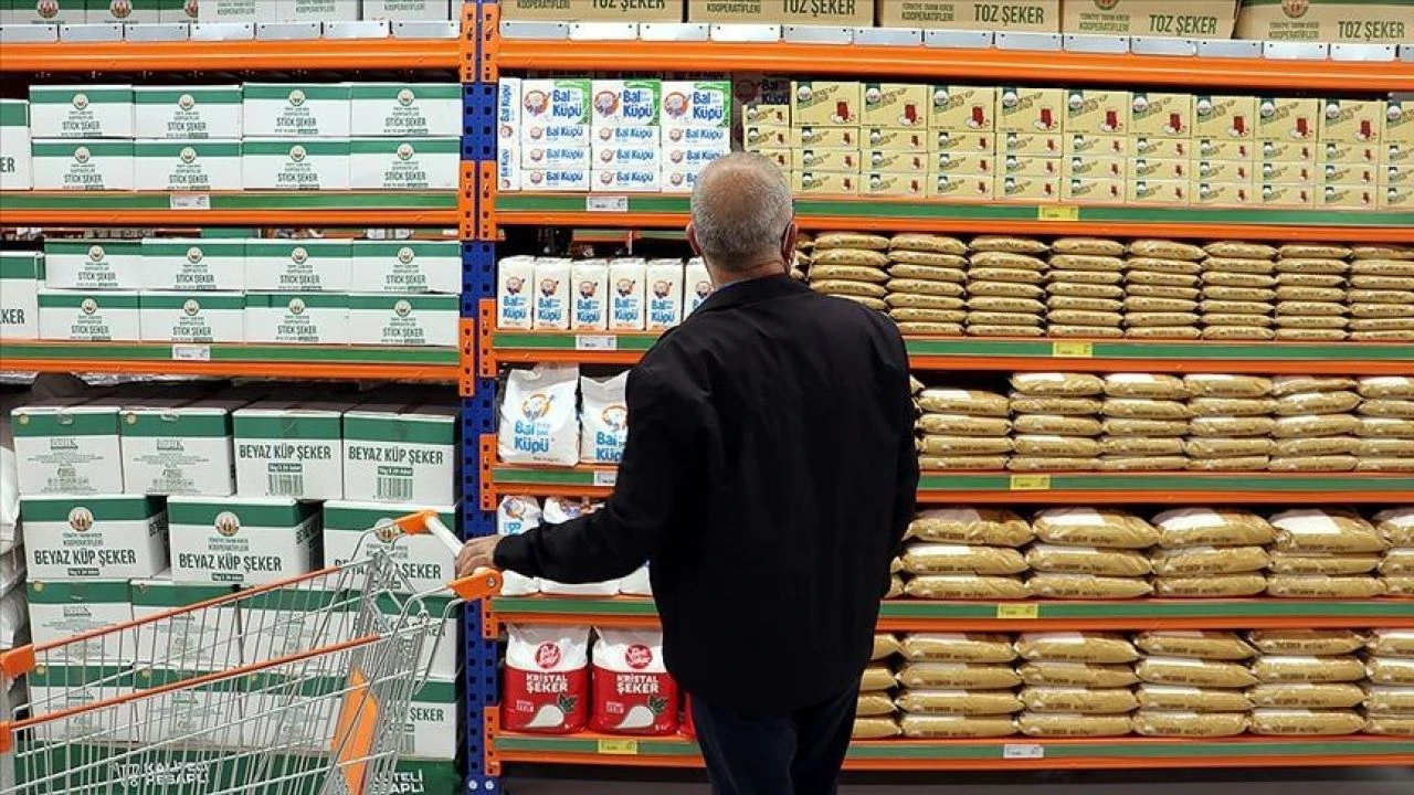 Ticaret ve perakende satış hacmi yıllık olarak yükseldi - 1. Resim
