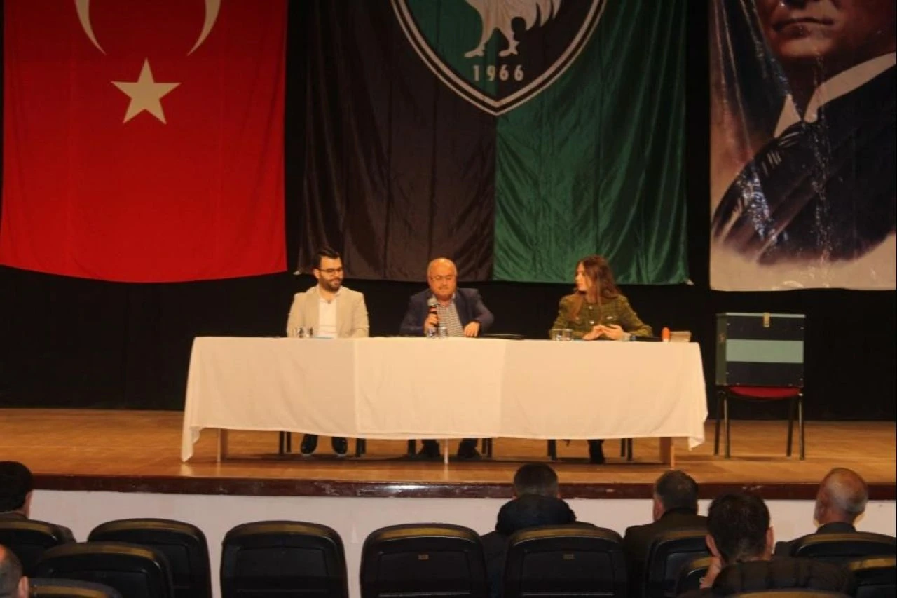 Aday çıkmayan Denizlispor kulübün anahtarlarını valiliğe teslim edecek!