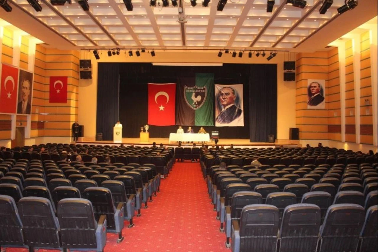 Aday çıkmayan Denizlispor kulübün anahtarlarını valiliğe teslim edecek!
