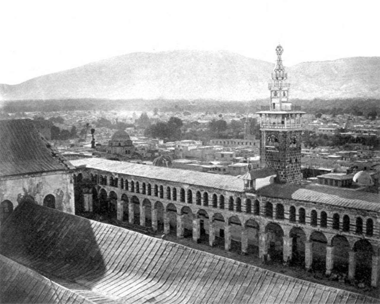 Emevi Camii’nin tarihçesi nedir? MİT Başkanı İbrahim Kalın Emevi Camii’nde namaz kıldı - 1. Resim