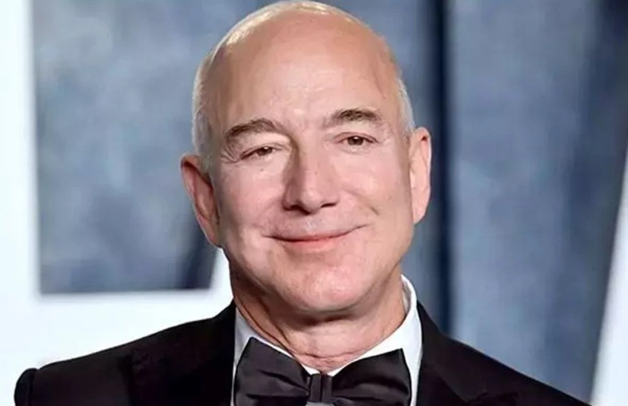 Jeff Bezos: Düşük maaşla vergi avantajı sağlayan milyarder - 1. Resim