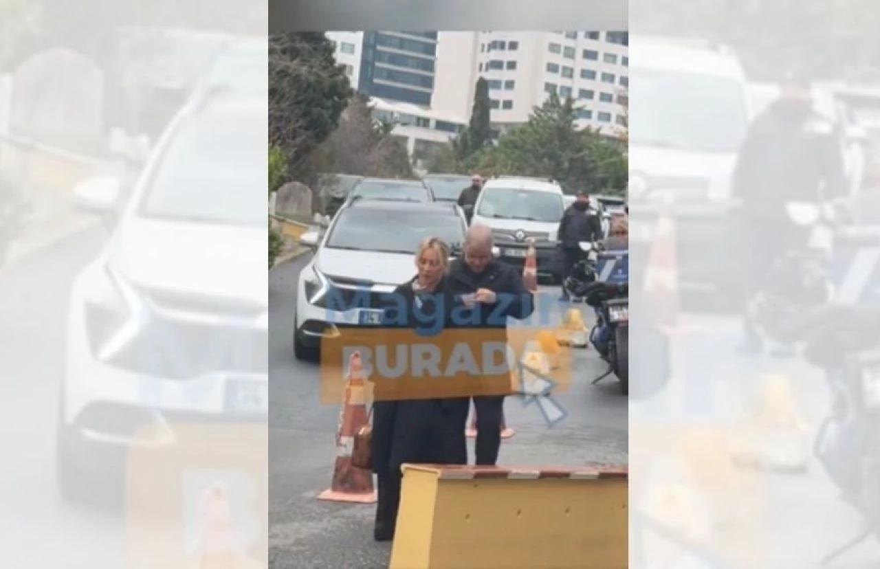 Metin Şen ve Aslı Gümüşel'in Özlem Cankurtaran’ın cenazesinde panik anları! Köşe kapmaca oynadılar - 1. Resim