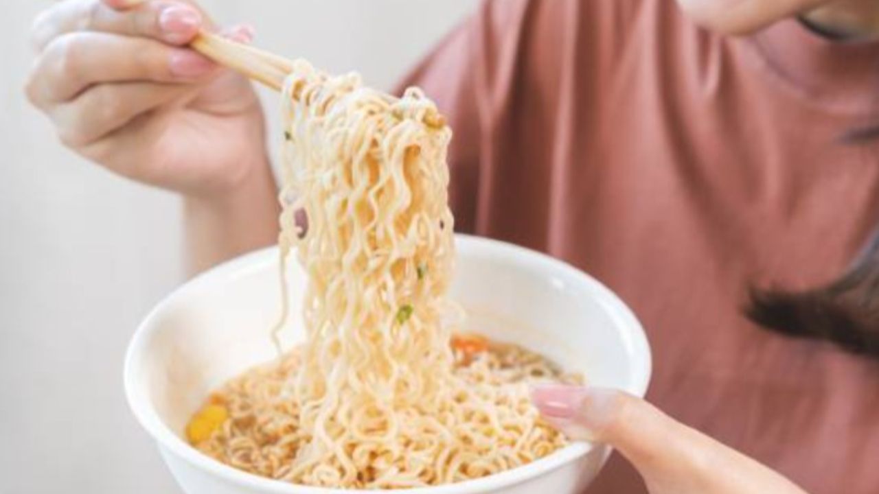 Okul kantininde noodle zehirlenmesi paniği! Soruşturma başlatıldı