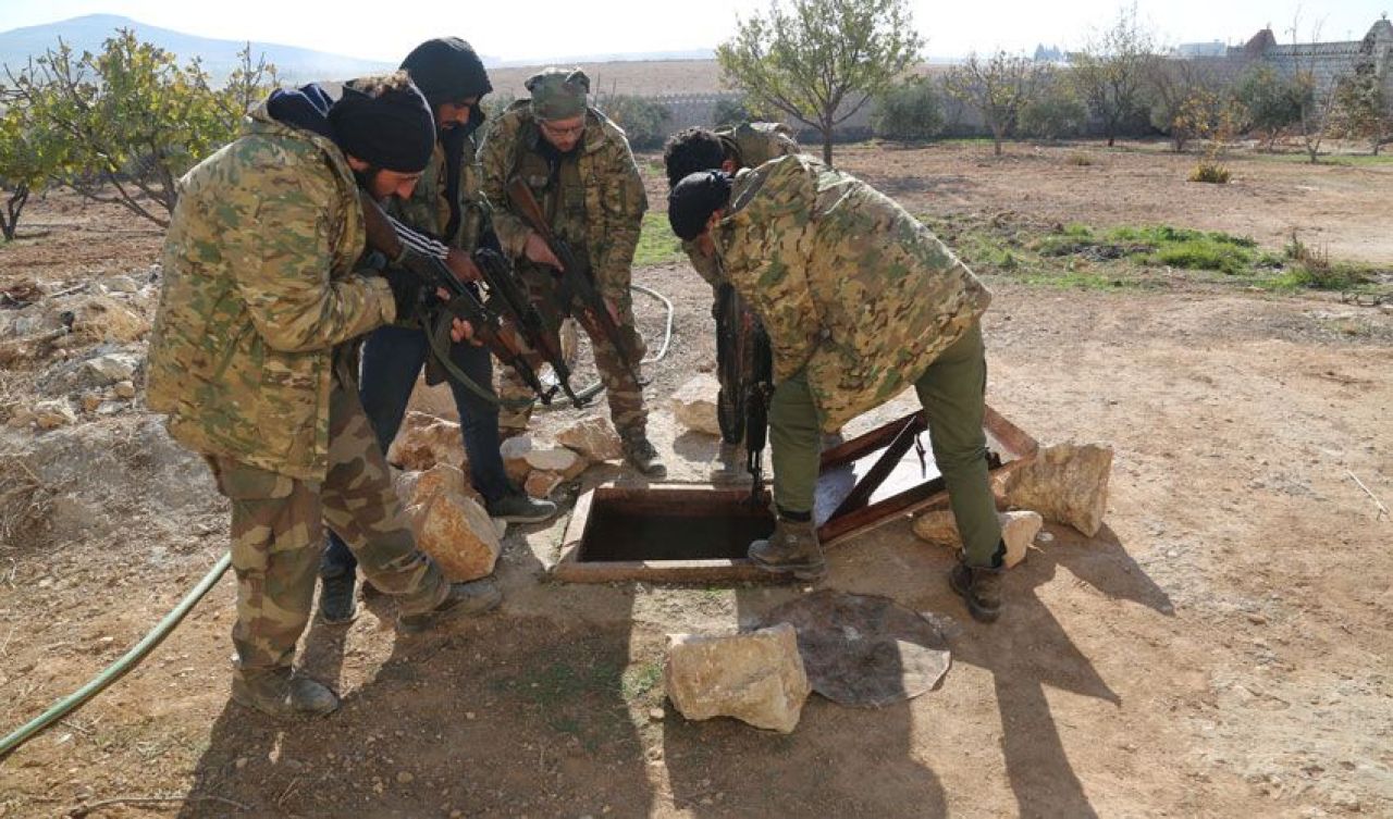 Son dakika | SMO, terör örgütü PKK/YPG'yi köşeye sıkıştırdı! Terörist Mazlum Kobani ABD'yi şikayet etti - 3. Resim