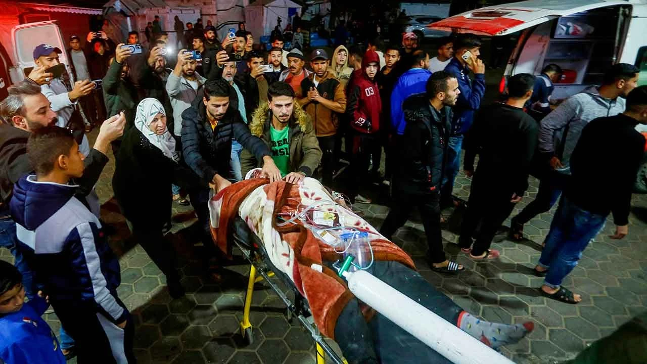 İsrail Nuseyrat Mülteci Kampı’nı vurdu: En az 25 ölü, 40 yaralı - 2. Resim