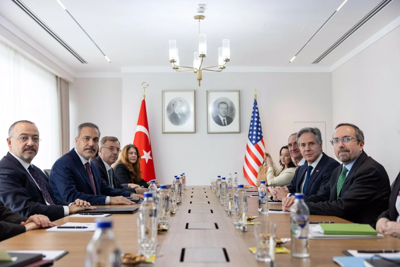 Son dakika | Ankara'da Suriye zirvesi! Hakan Fidan ile  Antony Blinken bir araya geldi: 'Büyük oranda mutabıkız' - 1. Resim