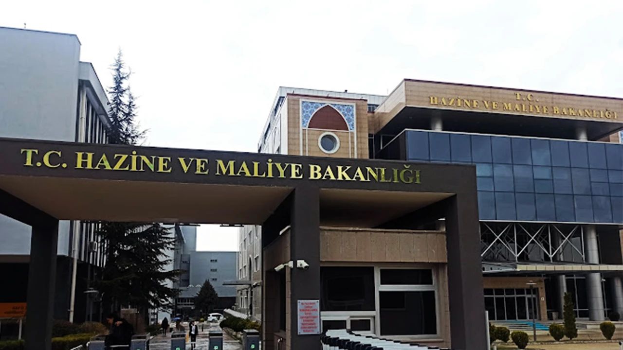 Hazine ve Maliye Bakanlığı sözleşmeli personel alacak! Karar Resmi Gazete'de yayımlandı - 1. Resim