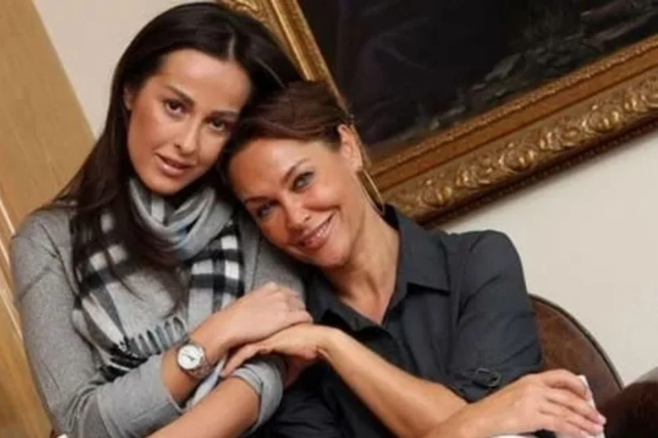 Helin Avşar, Hülya Avşar'ın kızı mı? Herkes merak ediyordu, ilk ağızdan cevap geldi - 1. Resim