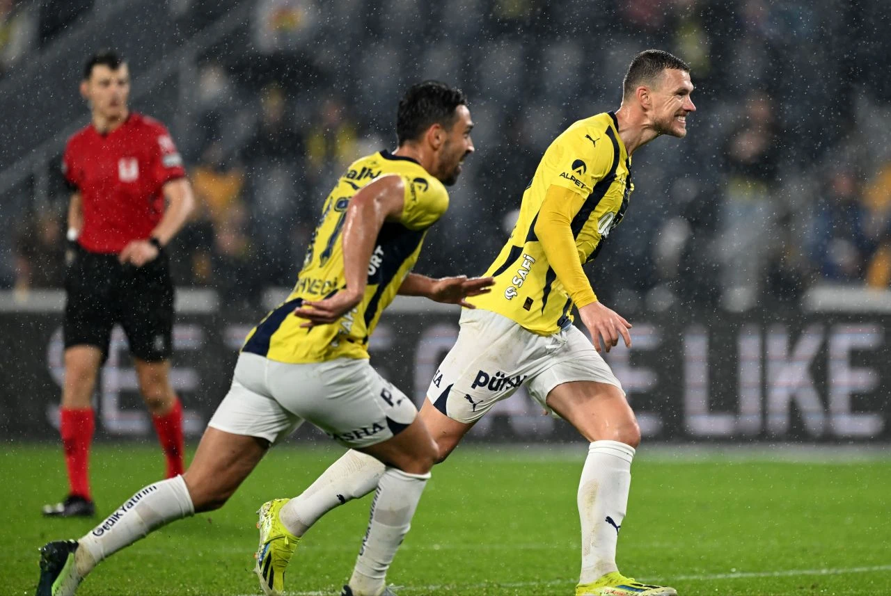 Fenerbahçe - Başakşehir maçı canlı anlatım - 2. Resim