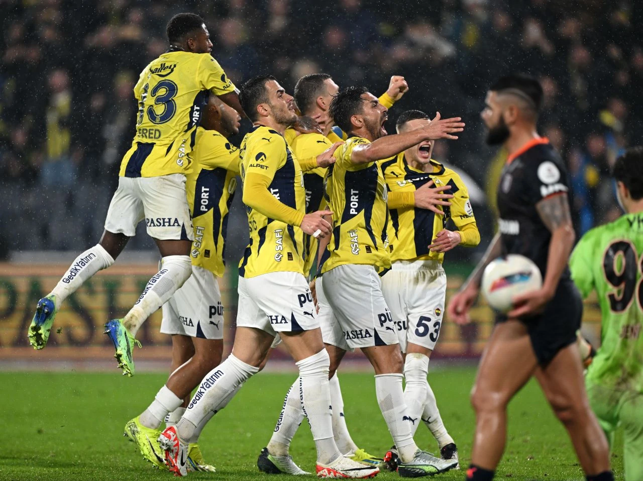 Fenerbahçe - Başakşehir maçı canlı anlatım - 1. Resim