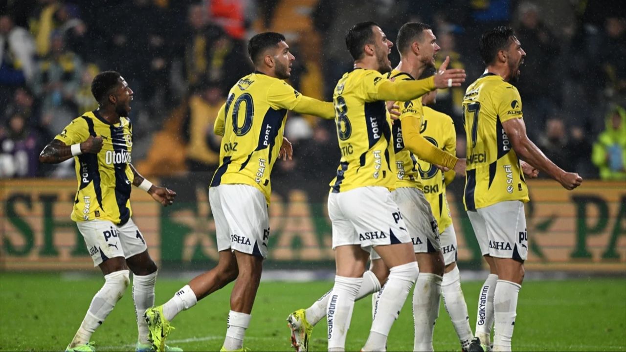 Fenerbahçe Başakşehir maçı kaç kaç bitti? Fenerbahçe zirve yarışında hata yapmadı