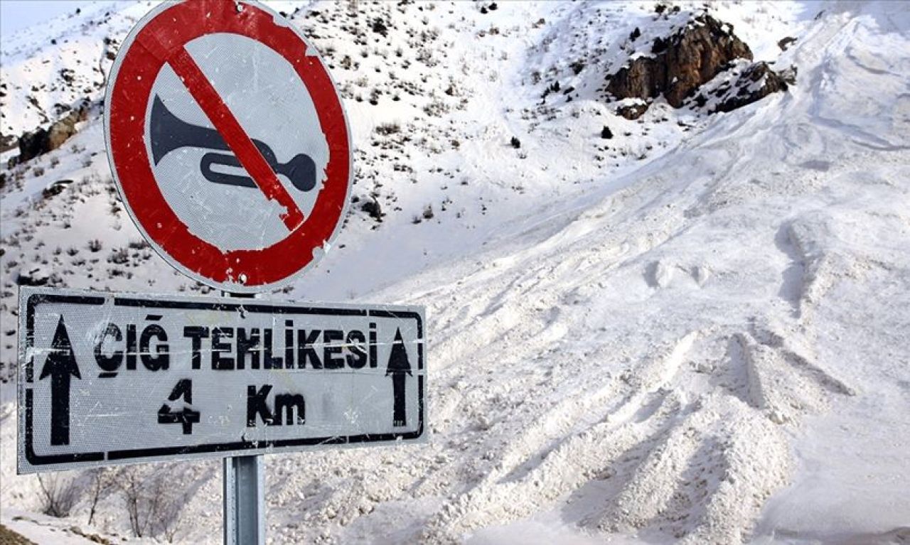 Meteoroloji İstanbul dahil 13 il için sarı kodla saat vererek uyardı! Yağış çok kuvvetli geliyor - 2. Resim