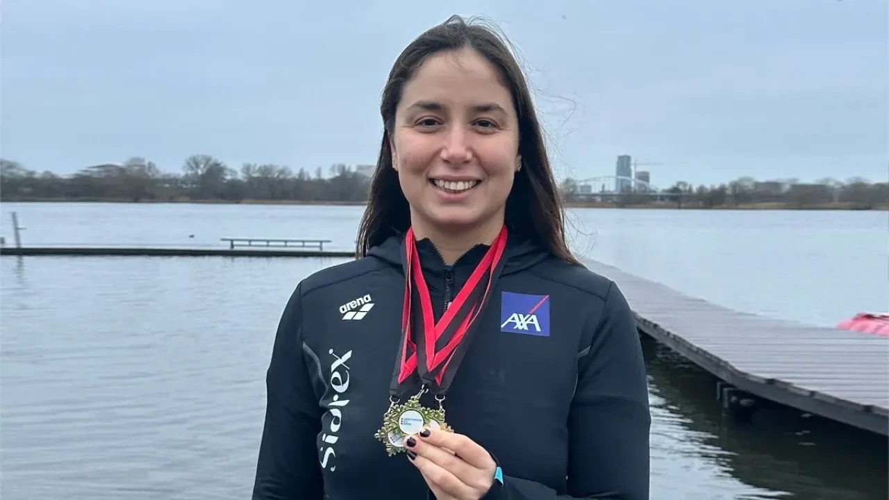 Bengisu Avcı kimdir? Uluslararası Buz Yüzme Şampiyonası’nda üç altın madalya kazandı.