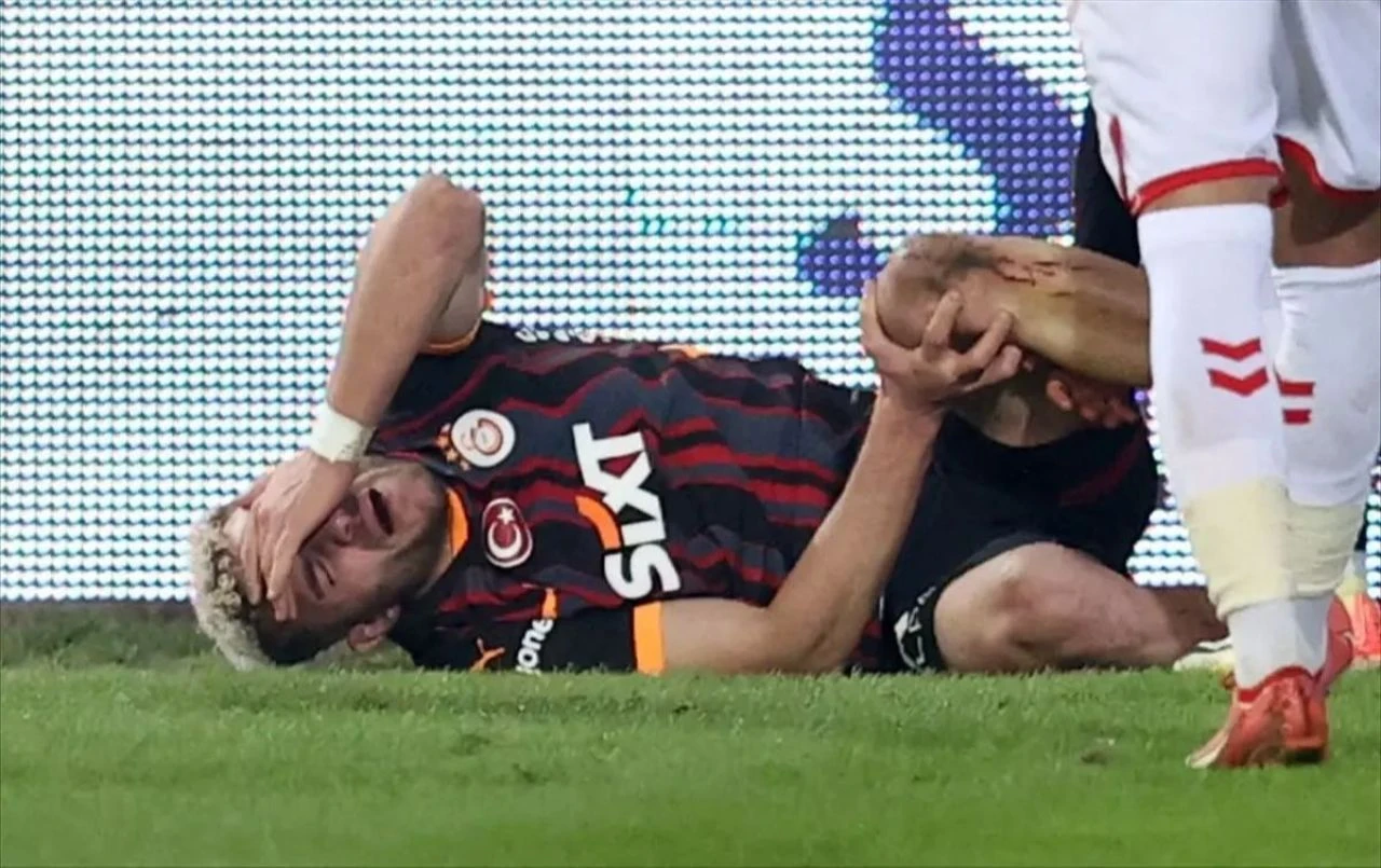 Galatasaray'da son dakika gelişmesi! Osimhen ve Barış Alper Trabzonspor maçında oynayacak mı? - 2. Resim