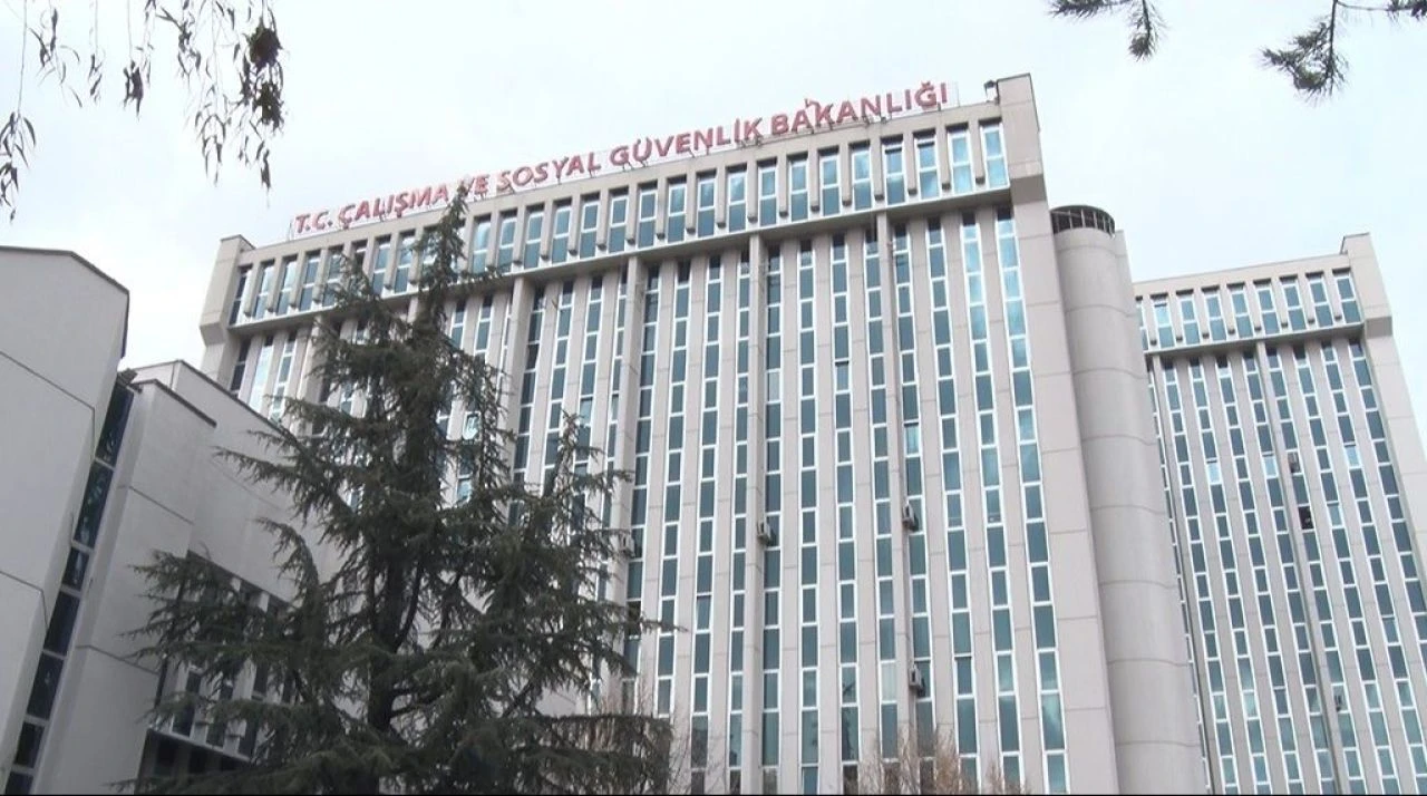 İsa Karakaş asgari ücret ikinci toplantısında neden sonuç çıkmadığını açıkladı! "Ne işverenin ne işçinin dediği olacak" - 1. Resim