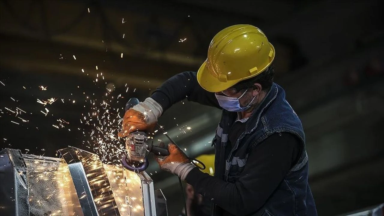 Ücretli çalışan sayısı arttı! En fazla artış inşaat sektöründe