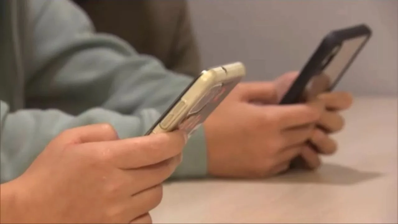 Uzmanlardan 'akıllı telefonlara karşı' uyarı: Bu alışkanlık sizi mahvediyor olabilir - 2. Resim