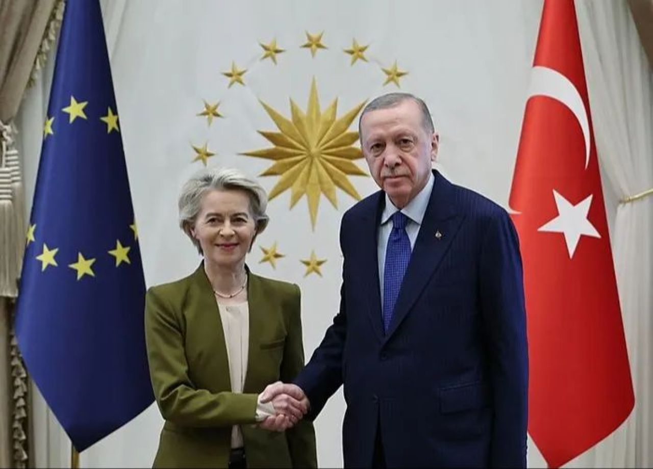 Ankara'da Suriye masası! Cumhurbaşkanı Erdoğan AB Komisyonu Başkanı von der Leyen'i kabul etti - 1. Resim