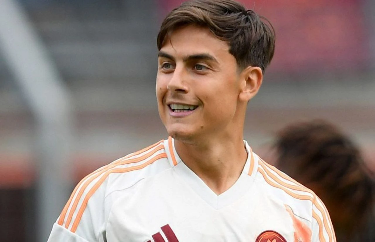 Dybala Galatasaray'a gelecek mi? Menajeri Trabzonspor derbisini takip etti - 2. Resim