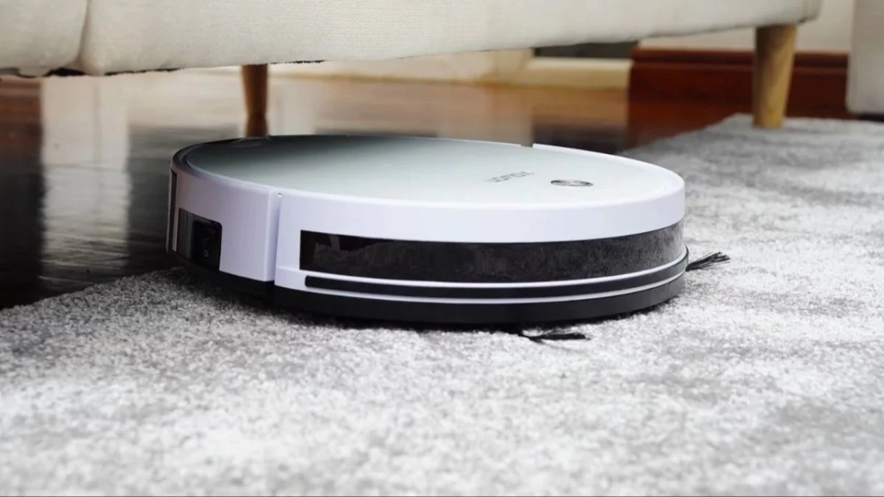 iOS 18.3 ile iPhone'lara yeni özellik geliyor: "Hey Siri, süpürgeyi çalıştır yerleri silsin!"